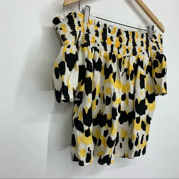 Who What Wear Linen Graphic Cat Smocked Off The Shoulder Short Sleeve Blouse Nwt - Picture 3 of 16